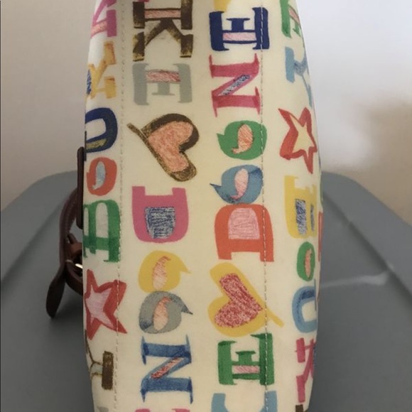 Dooney and Bourke handbag - Picture 4 of 6